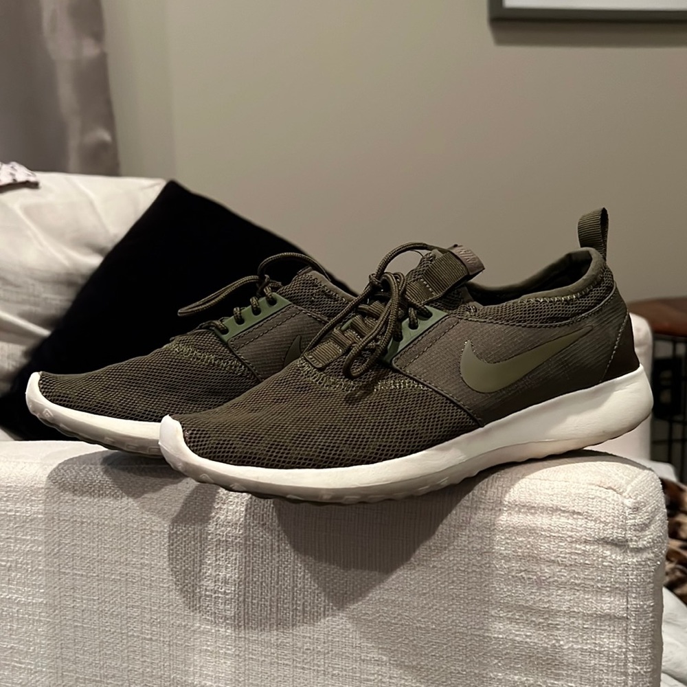 Nike Juvenate Olive Green Sneakers